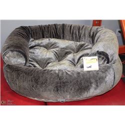 BOWSERS DOUBLE DONUT DESIGNER MEDIUM PET BED WITH