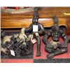 Image 3 : LARGE 10 PC WOOD CARVED AFRICAN HANGING OUT WOOD
