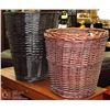 Image 1 : 2 ASSORTED LARGE WICKER PLANTERS/HAMPERS