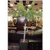 Image 1 : 7 FOOT ARTIFICAL PALM TREE - GREAT FOR THE HOUSE