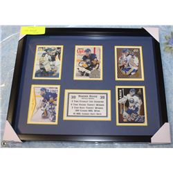 #39 DOMINIK HASEK  HOCKEY CARD COLLECTION 5 CARDS