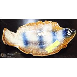 VINTAGE ESTATE FISH SHAPED SERVING PLATE