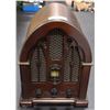 Image 1 : GE REPLICA ANTIQUE RADIO (WORKS)