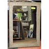 Image 1 : LEAF ETCHED FRAMED MIRROR (29"X20") -