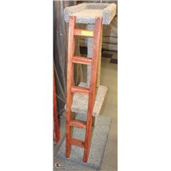 3 TIER CAT PLAY CENTER WITH LADDER