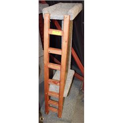 3 TIER CAT PLAY CENTER WITH LADDER