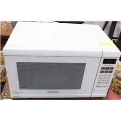 BRAND NEW PANASONIC MICROWAVE INVERTER