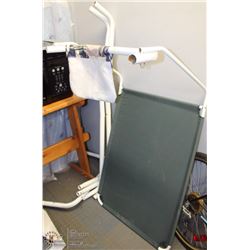 OUTDOOR FREE STANDING COT/HAMMOCK