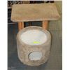 Image 1 : SMALL CAT HOUSE SCRATCHING UNIT.