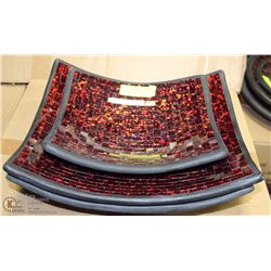 3PC SQUARE RED SPLATTERED DECORN PLATES - 12", 15"
