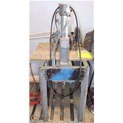 ROCKWELL/DELTA SLIDING MITRE SAW W/ STAND DAMAGED