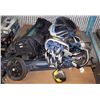 Image 1 : PALLET OF GOLF BAGS, IRONS, SETS AND MORE INCL