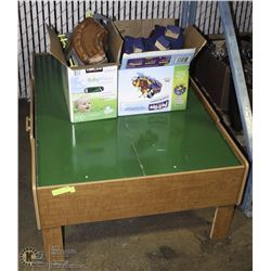 LARGE IMAGINATION TRAIN TABLE WITH ACCESSORIES