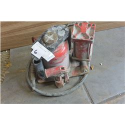 TROY HYDRAULIC PUMP