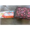 Image 2 : TRACKER LUGGAGE AND 16 WHEEL COVER AND CAR SEATS AND TRAILER STABILIZER JACKS
