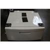 Image 1 : LAUNDRY MACHINE PEDESTLE