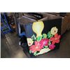 Image 1 : PALLET OF NEW PICTURES AND FRAMES OVER $2500 IN RETAIL VALUE