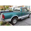 Image 2 : 1997 FORD F150 GREEN PICKUP WITH 4X4 AND 477000 KM RUNS AND HAS REGISTRATION AND TWO KEYS