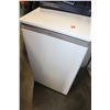 Image 1 : GOLDSTAR BAR FRIDGE