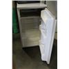 Image 2 : GOLDSTAR BAR FRIDGE