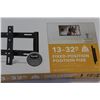 Image 2 : INSIGNIA 13 TO 32 INCH FIXED POSITION TV WALL MOUNT