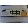 Image 1 : INSIGNIA 13 TO 32 INCH FIXED POSITION TV WALL MOUNT