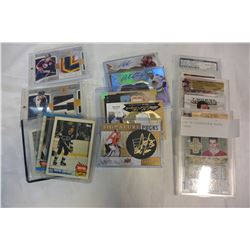 LOT OF COLLECTIBLE HOCKEY CARDS