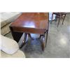 Image 2 : PAWFOOT DROPLEAF DINING TABLE