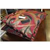 Image 2 : TWO DECORATIVE THROW PILLOWS