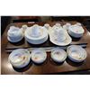 Image 2 : MIKASA BONE CHINA JUST FLOWERS SET