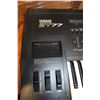 Image 2 : YAMAHA SY77 KEYBOARD SCREEN DOES NOT LIGHT UP