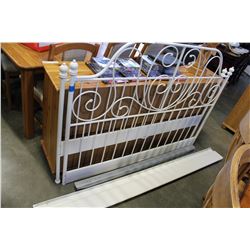 WHITE METAL QUEENSIZE BEDFRAME