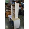 Image 2 : MAPLE FINISH DESK WITH HUTCH