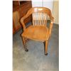 Image 1 : VINTAGE OAK OFFICE CHAIR