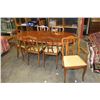 Image 1 : FRUITWOOD DINING TABLE WITH LEAF AND SIX CHAIRS