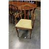 Image 2 : FRUITWOOD DINING TABLE WITH LEAF AND SIX CHAIRS