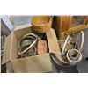 Image 1 : BOX OF WICKER BASKETS AND BOX OF BURLAP PLANTERS