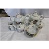 Image 1 : 2 TEAPOTS 2 CREAM AND SUGARS AND SMALL BOWLS