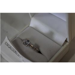 ENGAGEMENT STYLE RING