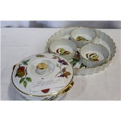 ROYAL WORCESTER EVESHAM LIDDED CASSEROLE AND QUICHE DISHES