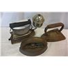 Image 1 : THREE VINTAGE IRONS