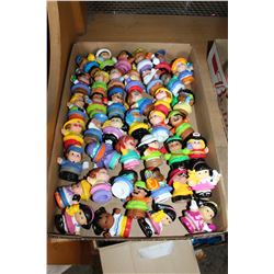 TRAY OF LITTLE PEOPLE