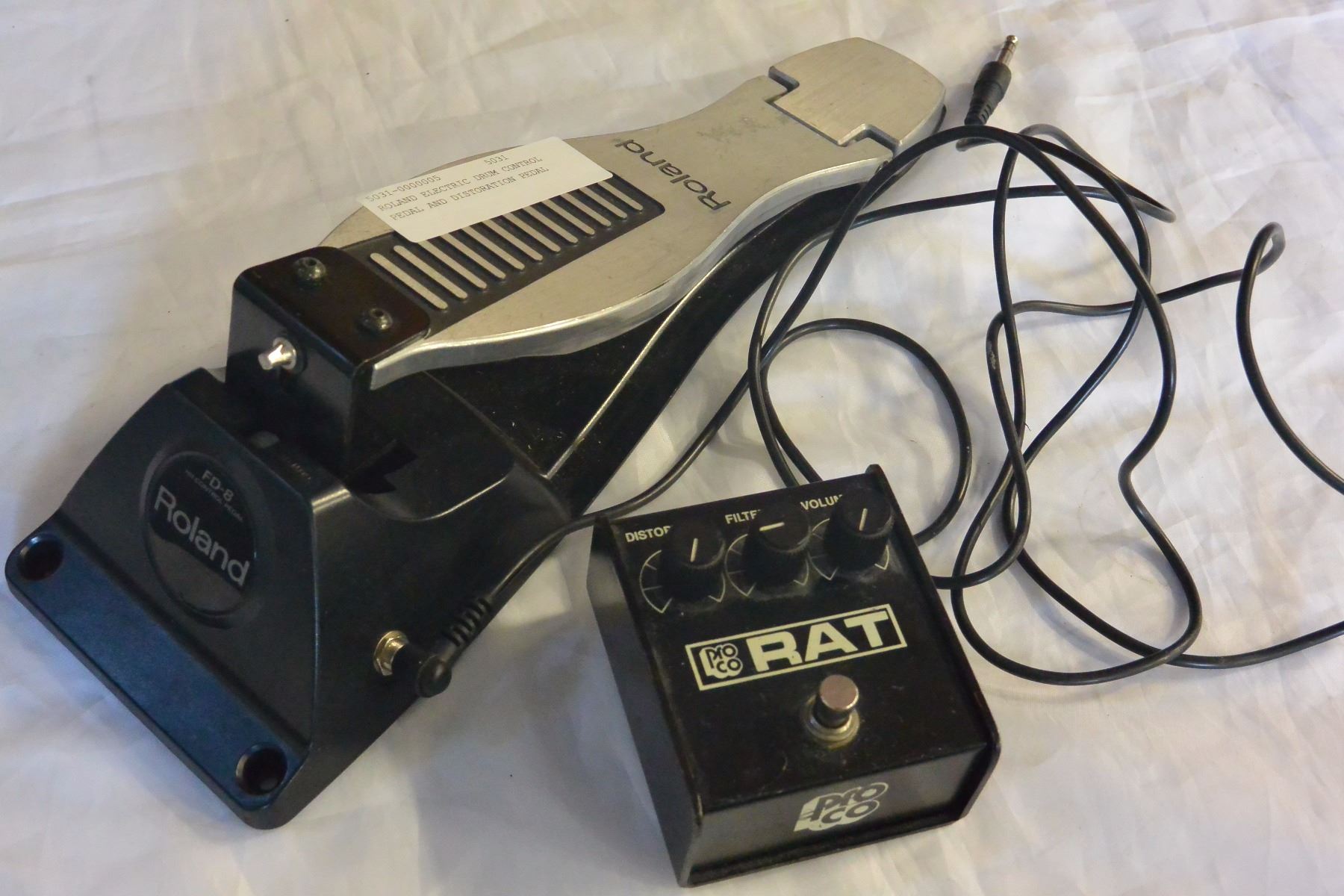 ROLAND ELECTRIC DRUM CONTROL PEDAL AND DISTORATION PEDAL