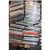 Image 2 : LARGE TRAY OF CDS