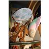 Image 2 : SHELF LOT OF MINI GREENHOUSE FISH NETS AND WOOD FISH AND WALL SCONCES