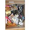 Image 2 : BOX OF STORAGE LOCKER ITEMS