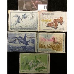 1952 RW19, 1955 RW22, 1957 RW24, 1960 RW27, & 1961 RW28 U.S. Migratory Bird hunting Stamps. All Sign