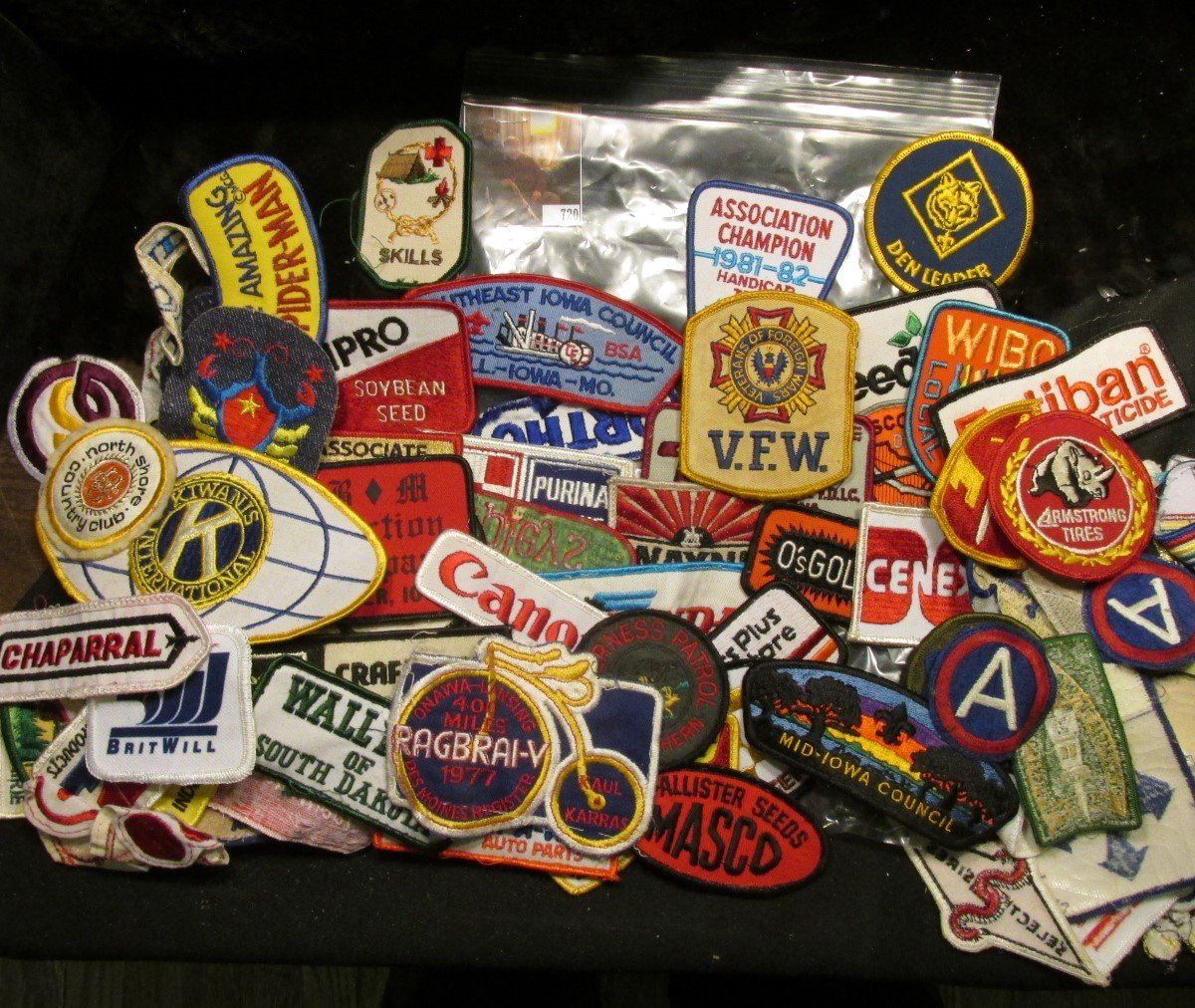 Patch Advertisement (100) more Different Cloth Embroidered Advertising Patches. This is the ...