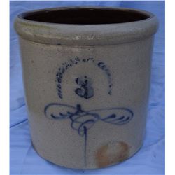Salt glaze 3 gal crock, mint