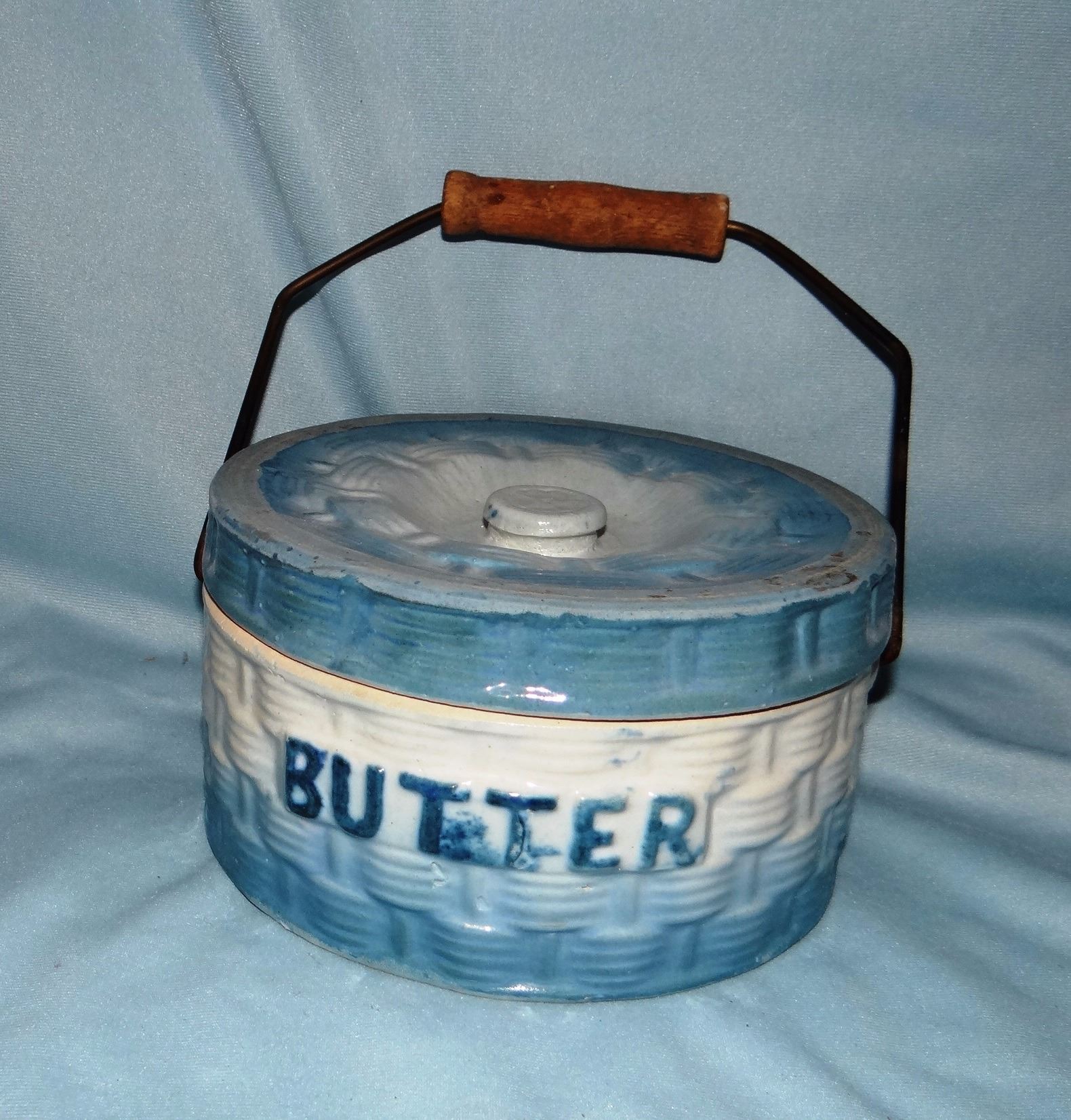 Butter crock w/lid and bail handle